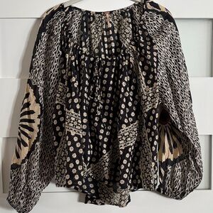 Free People Elegant Black and Cream Women's Top